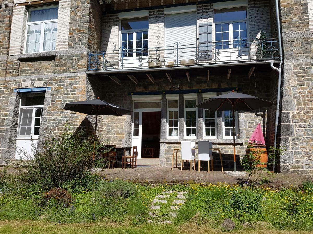 Hotel Panama Selva Backpacker à Dinant Extérieur photo